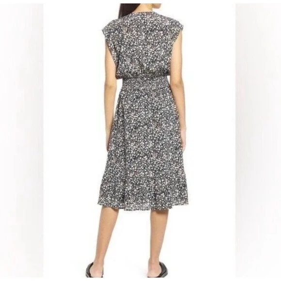 Rails Ashlyn Smocked Waist Ditsy Floral Midi Dress M Ivy Black/White Floral NEW - Picture 2 of 11